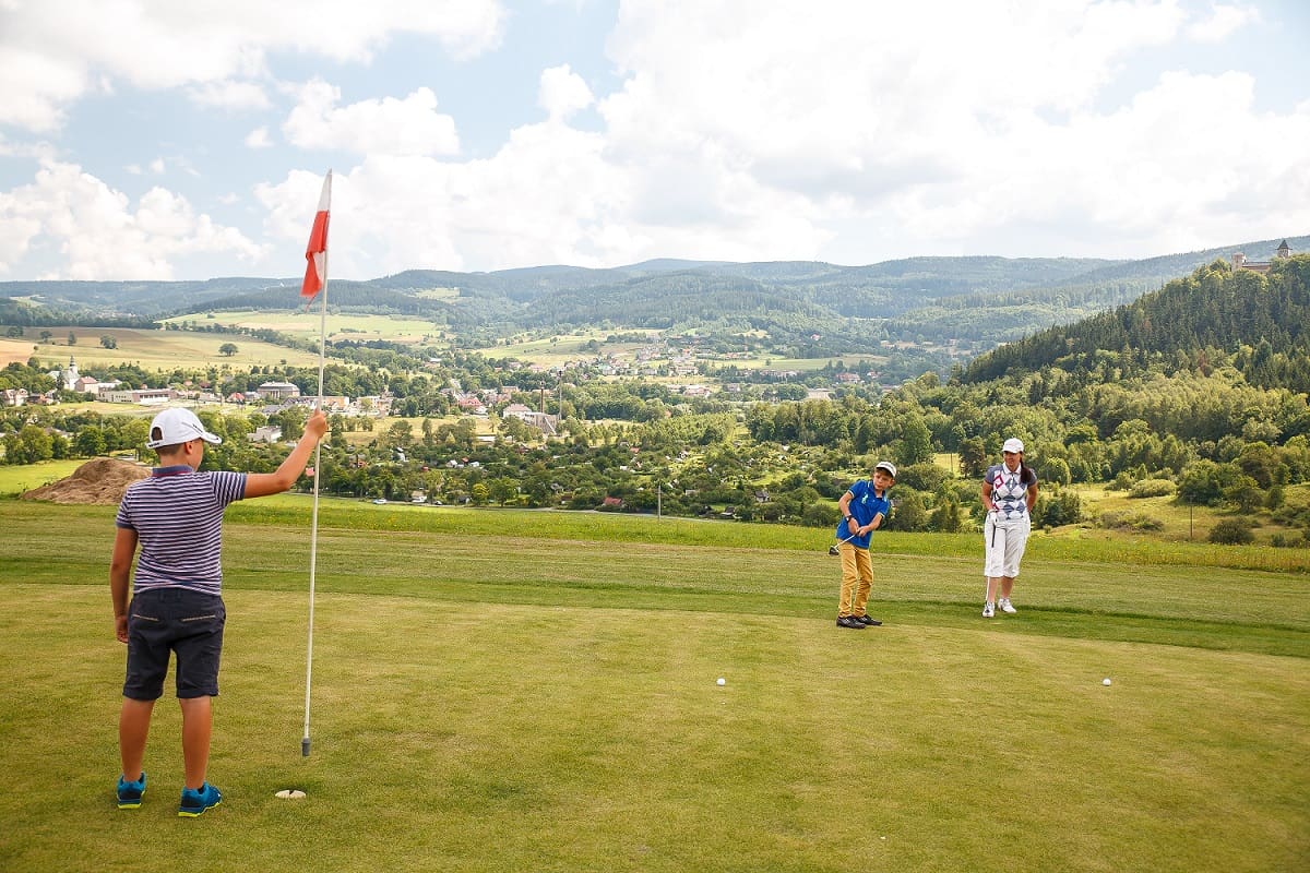 Golfowa Wioska Szczytna