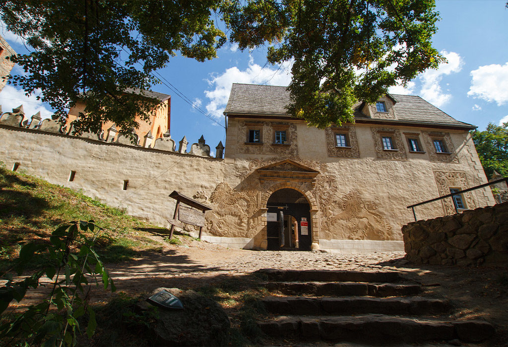Zamek Grodno wnętrza