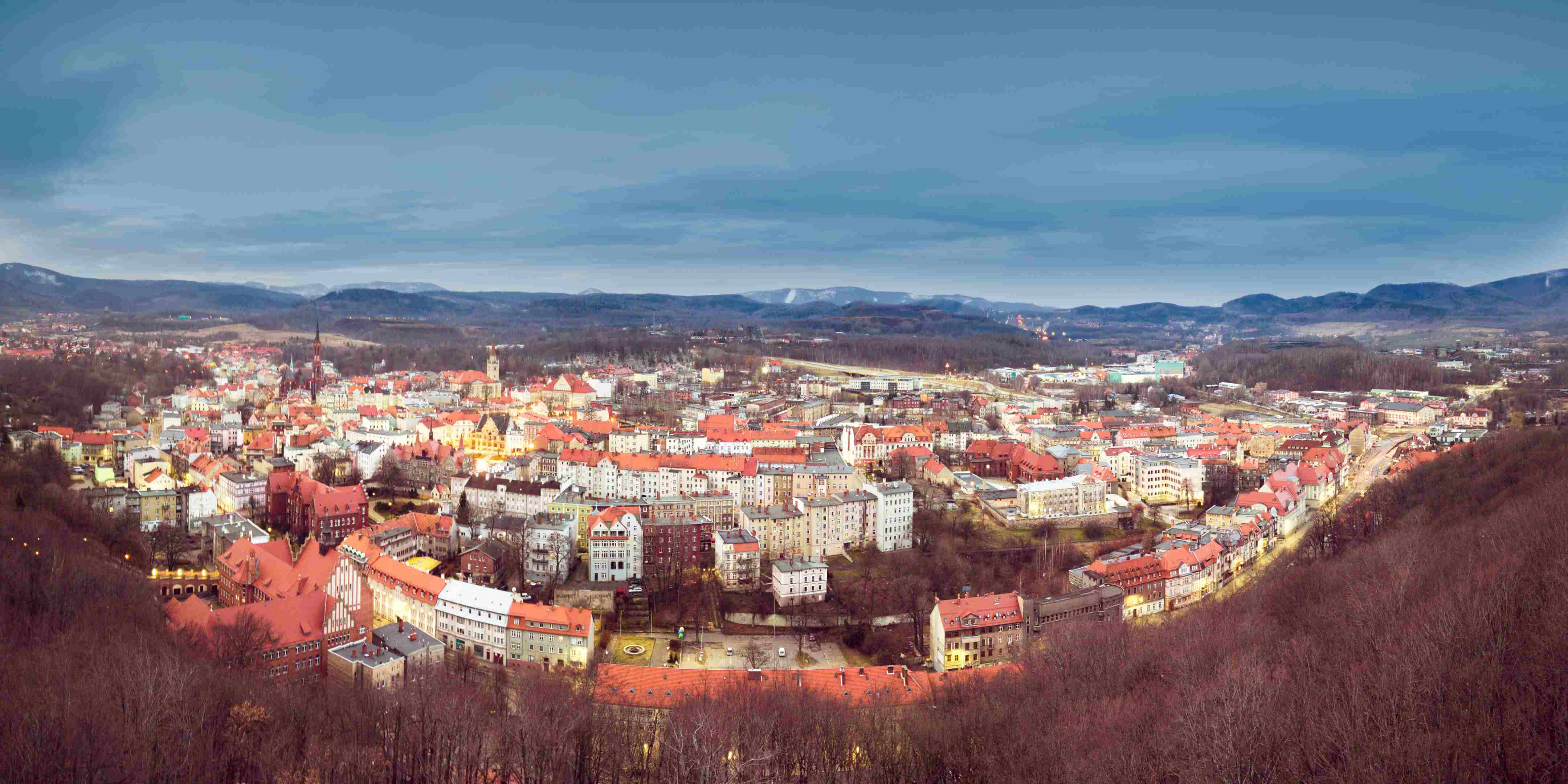 ziemia wałbrzyska atrakcje, wałbrzych atrakcje, atrakcje wałbrzycha, atrakcje dla dzieci wałbrzych, atrakcje dla dzieci dolny śląsk, podziemia dolnego śląska, wakacje w polsce, wakacje na dolnym śląsku, gdzie na weekend góry