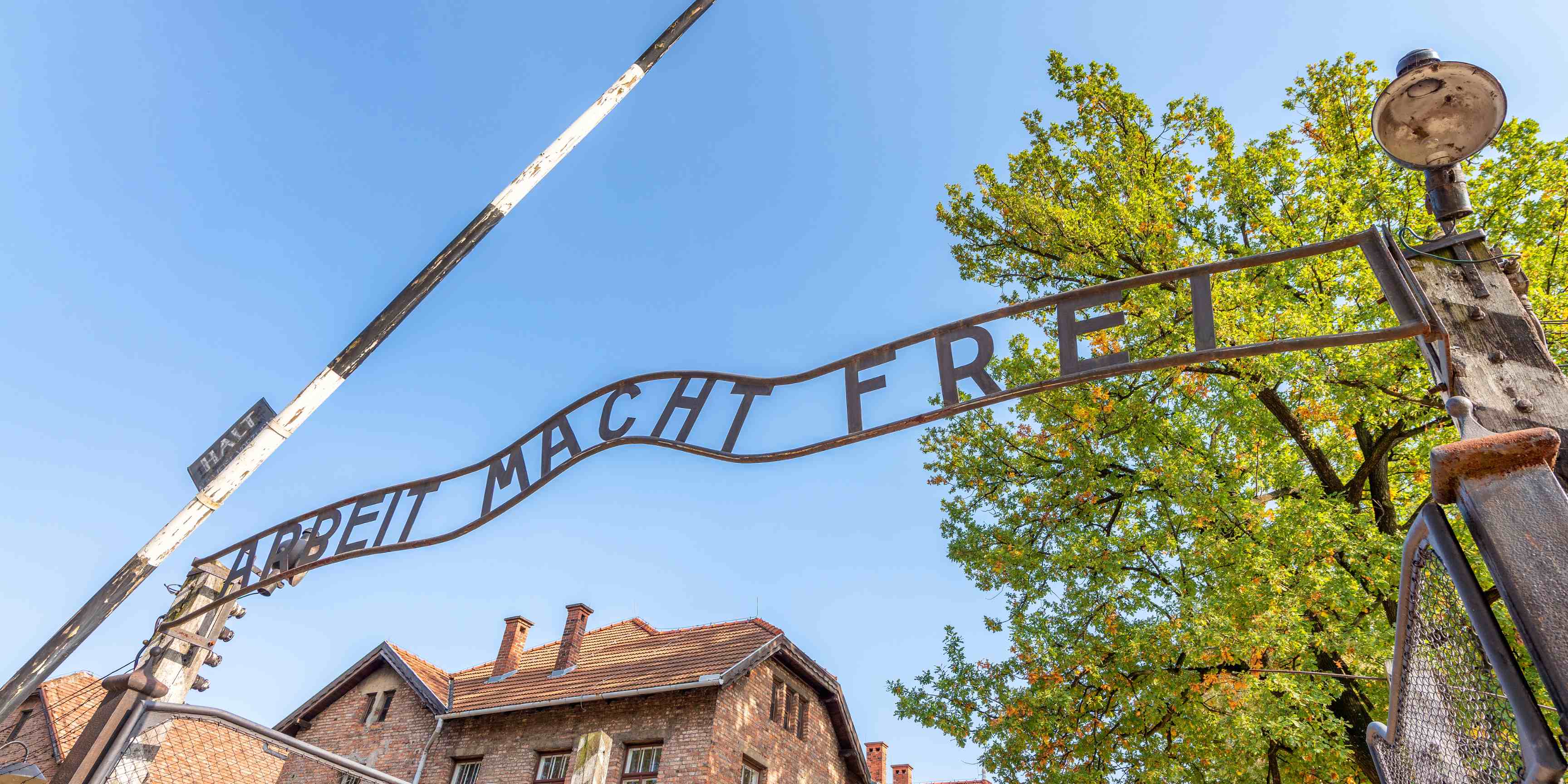 Obóz Koncentracyjny Auschwitz-Birkenau - top atrakcji w Polsce