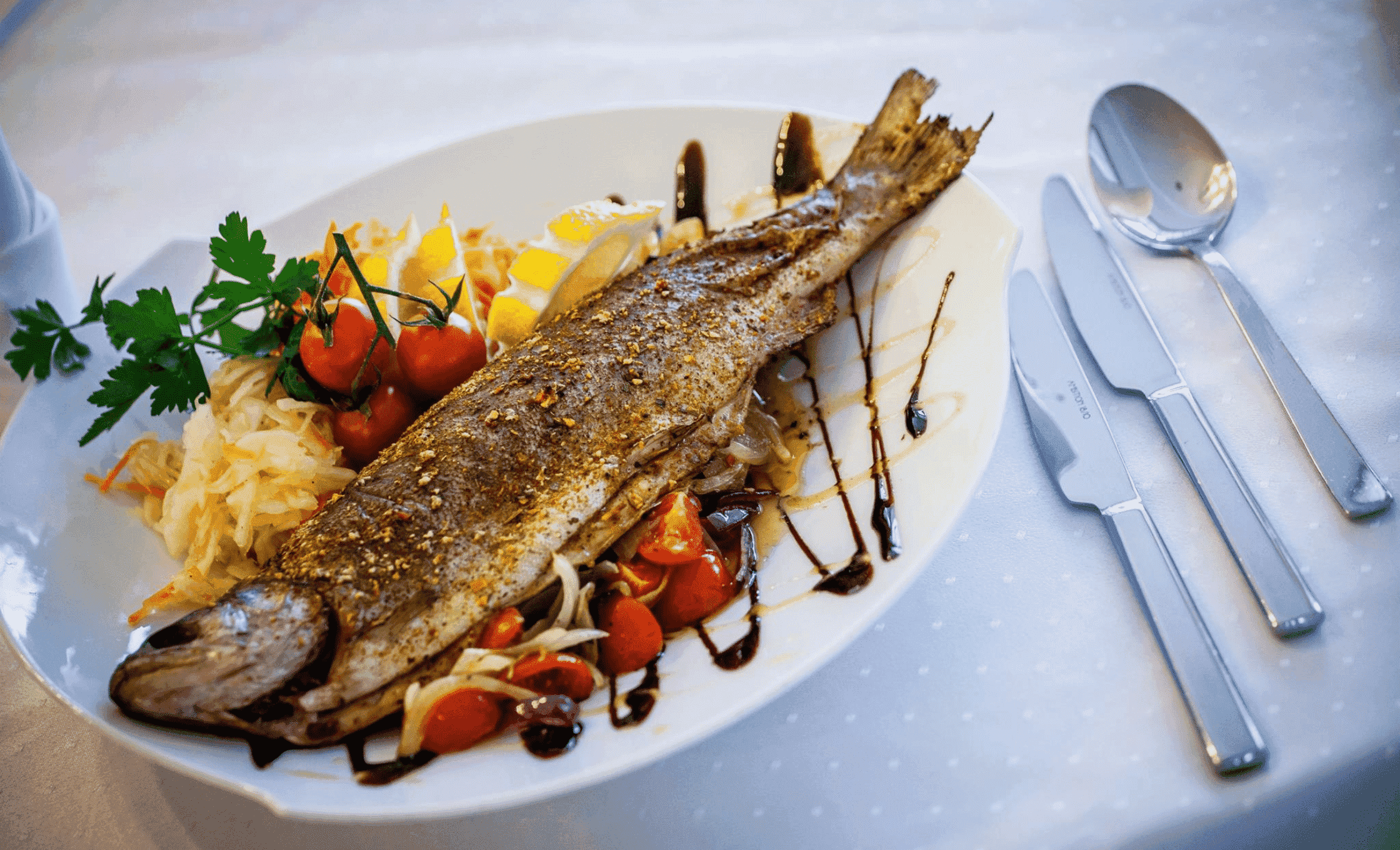 hotel jantar ustka restauracja