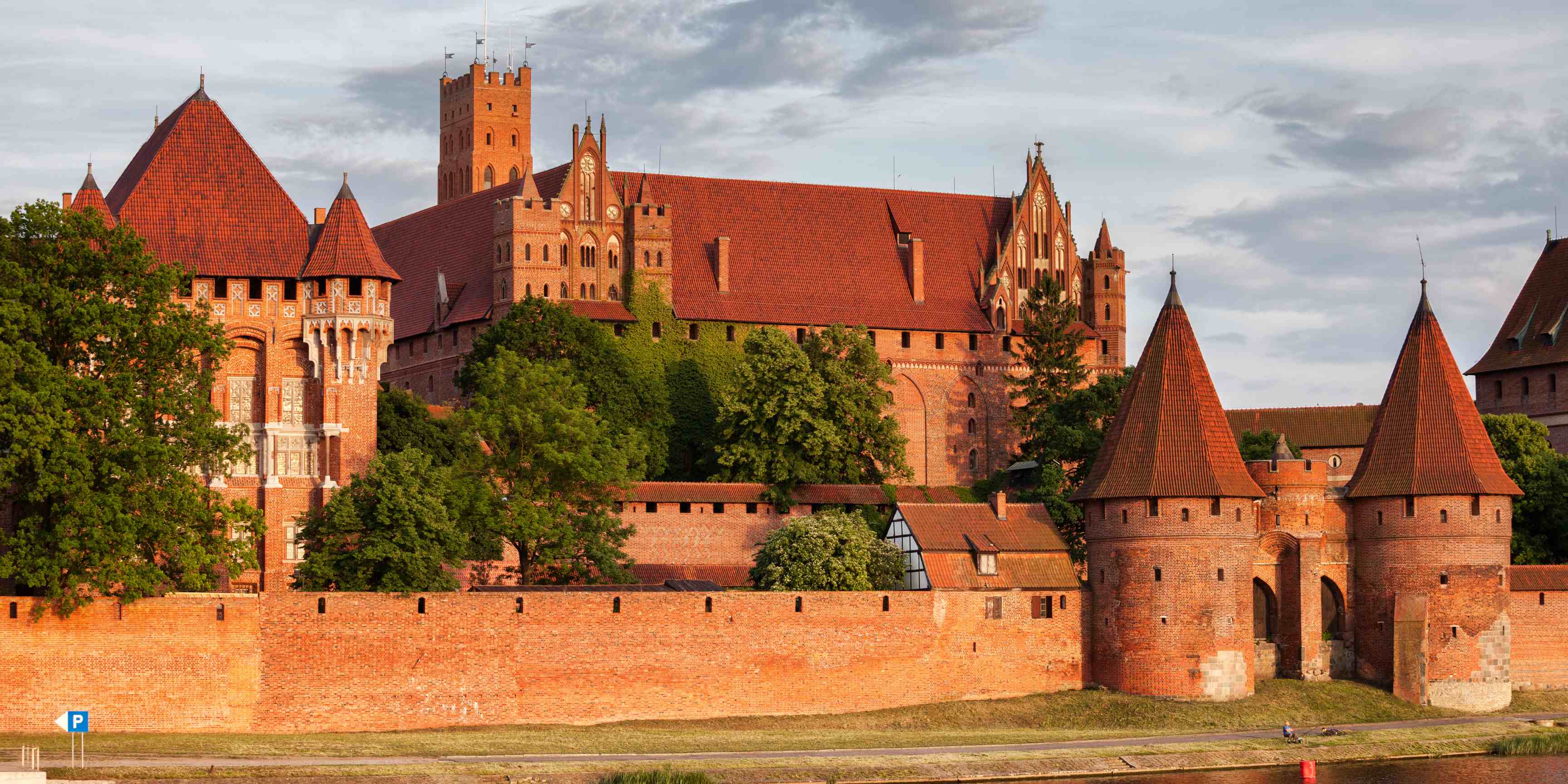 Zamek krzyżacki w Malborku - top atrakcji w Polsce