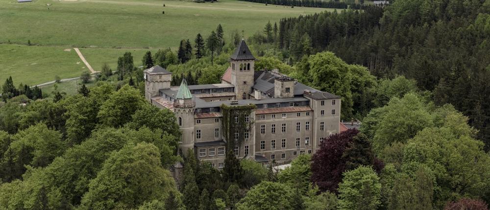 Zamek Leśna Skała w Szczytnej